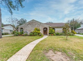 10623 Archmont Dr, Houston, TX 77070