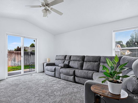 4th image of 3308 Coachman Ct