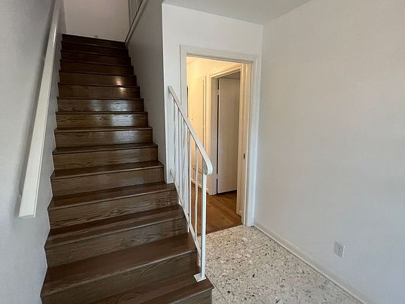 3rd image of 3814 Mulberry St #Mul01