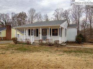 276 Harris Ave, Elkin, NC 28621