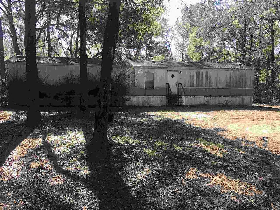 1st image of 159 Woodland Dr