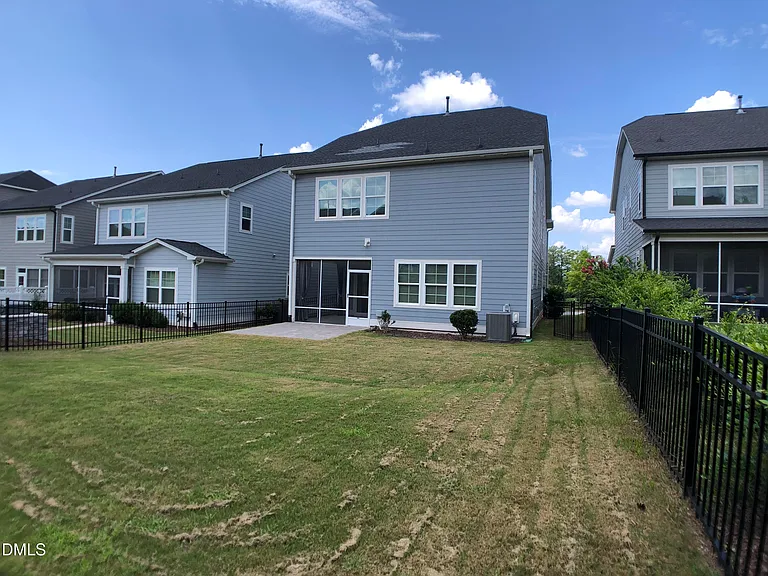 313 Ivy Arbor Way — Photo 24