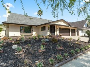 26969 Helmond Dr, Calabasas, CA 91301
