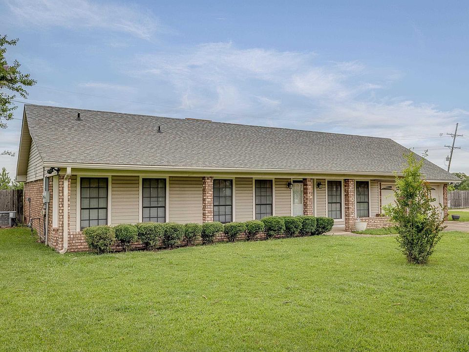 1st image of 6525 Mosswood Dr