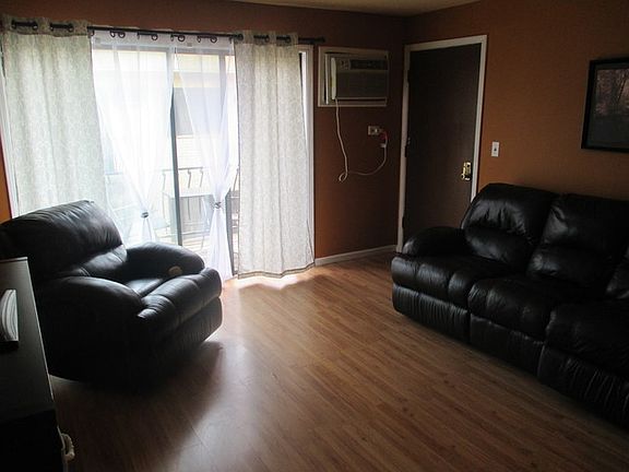 4th image of 2151 N Harlem Ave Front 310