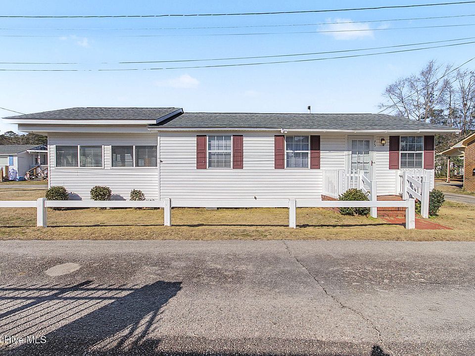 1st image of 75 Clarkland Village Street