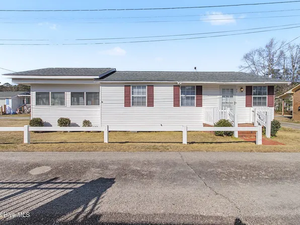 75 Clarkland Village Street, Elizabethtown, NC 28337