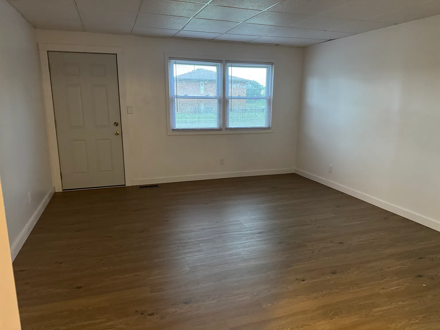 2 bed, 800 sqft, $900 — Photo 3