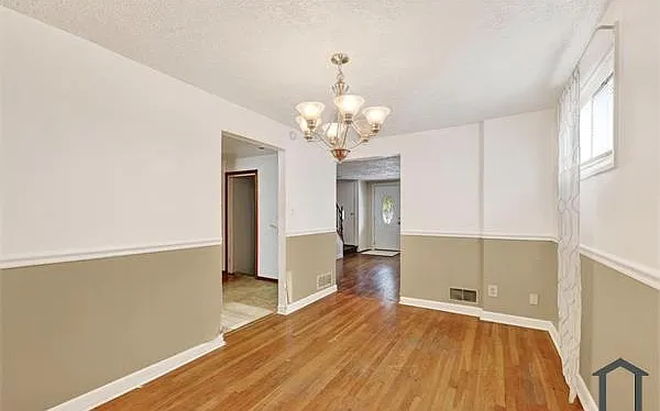 3 bed, 1728 sqft, $2,800 — Photo 4