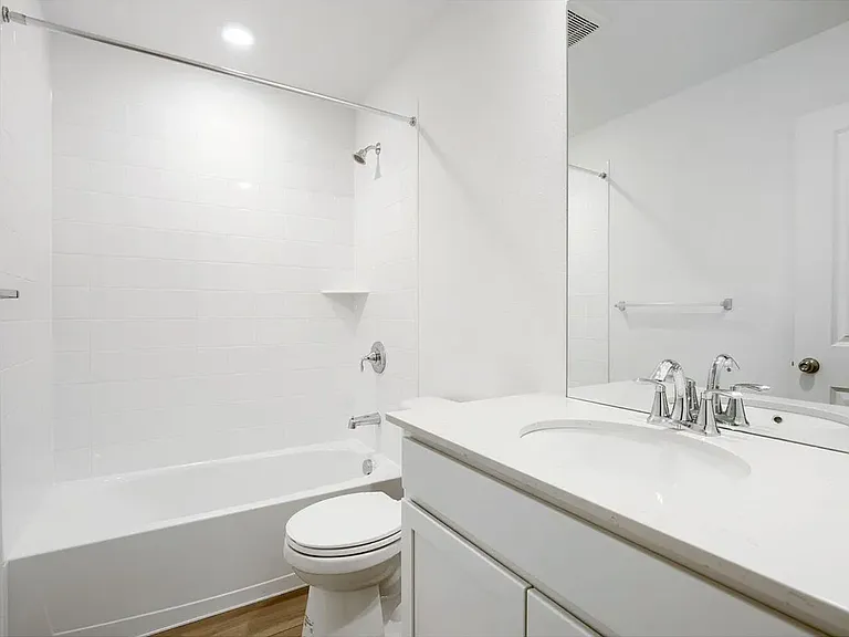 6400 Red Willow Dr #2 — Photo 7