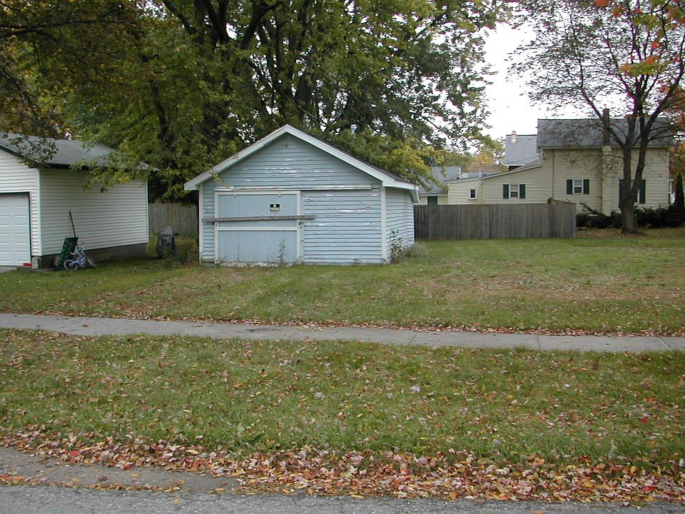 garage from street