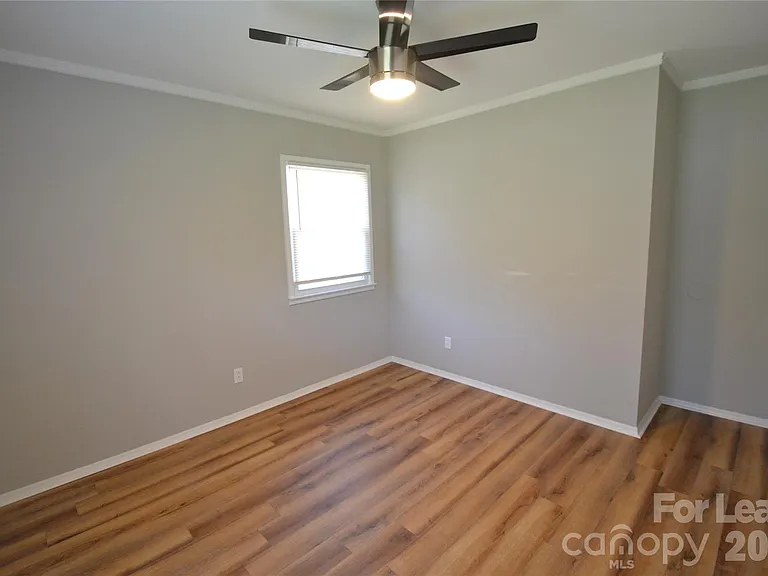 1422 Thermal Rd — Photo 32