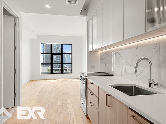 5th image of 69 Adams St #19J