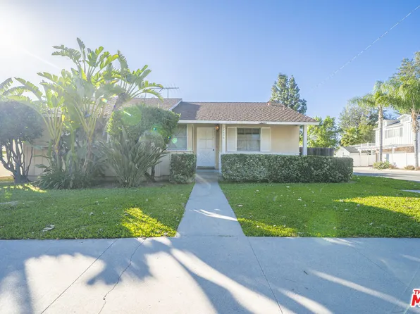 22656 Clarendon St, Woodland Hills, CA 91367