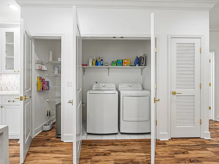 201 Windward Point Dr #201 — Photo 16