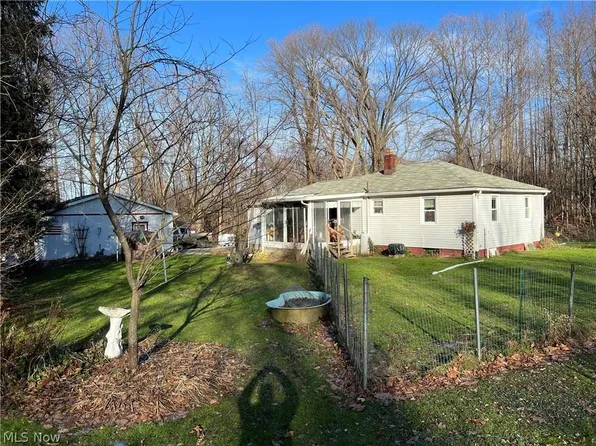 683 Furnace Rd, Conneaut, OH 44030