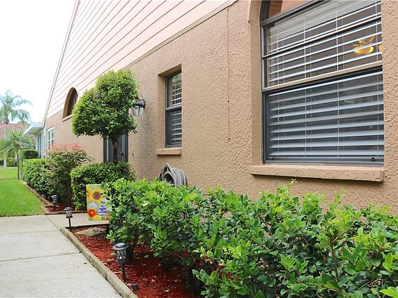 4th image of 5562 Salem Square Dr S