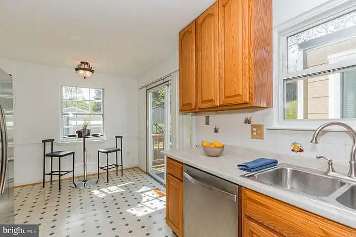 25016 Applecross Ter — Photo 9