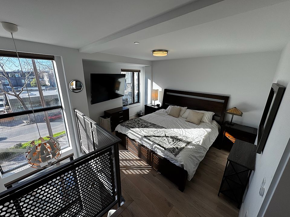 1st image of 2747 San Pablo Ave #214