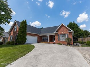 5705 Rhyne Cove Ln, Knoxville, TN 37931