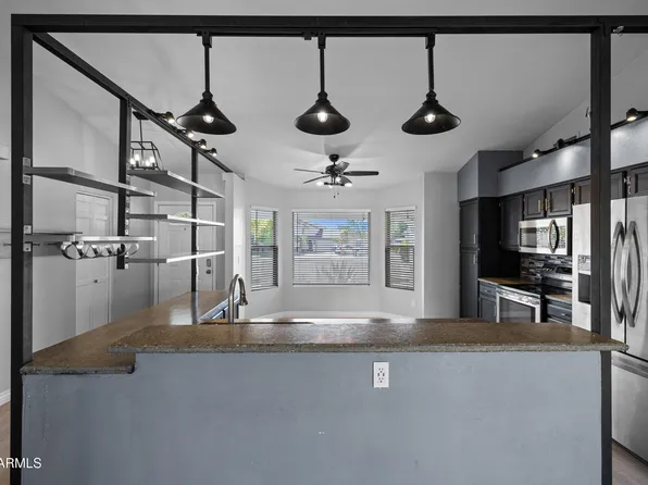 1827 N SERICIN Circle, Mesa, AZ 85205