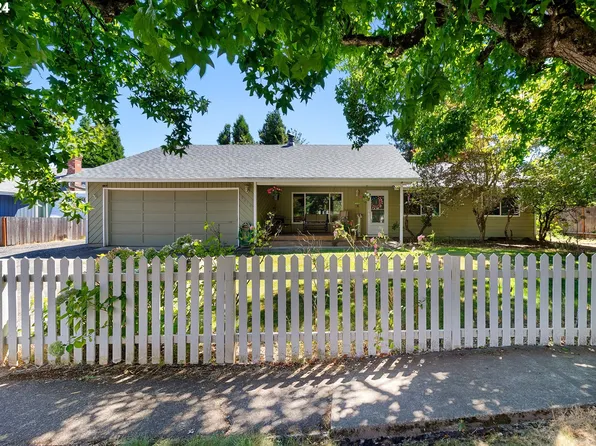 2014 SW 24th St, Troutdale, OR 97060