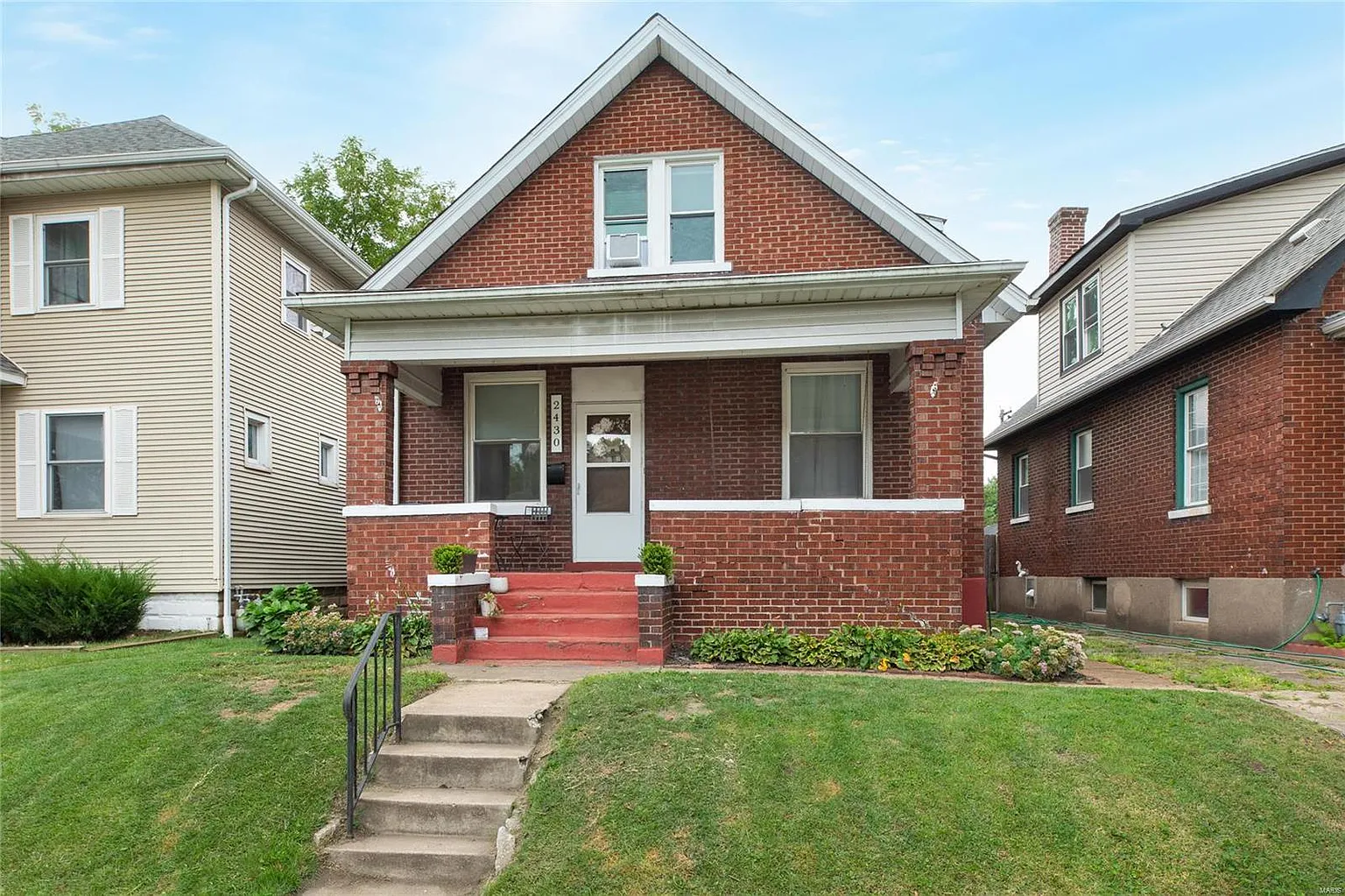 2430 Benton St photo 1