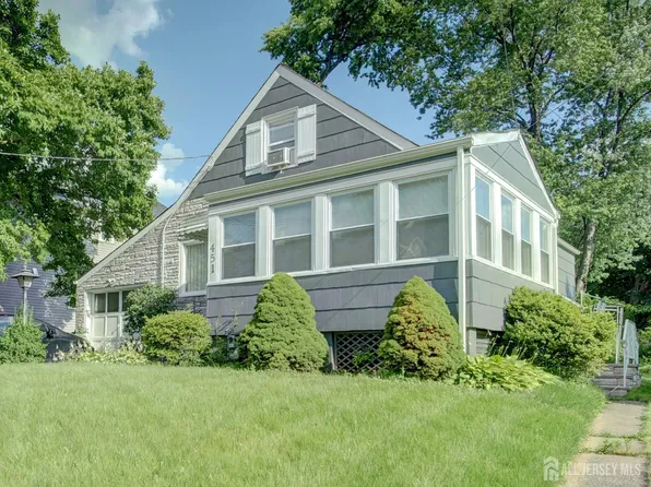 451 Burroughs Ter, Union, NJ 07083