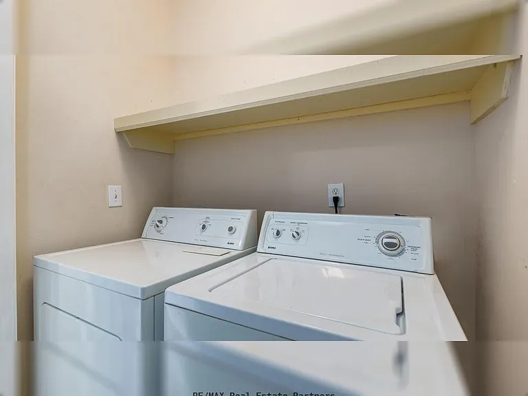 2503 W 7th St #22 — Photo 13