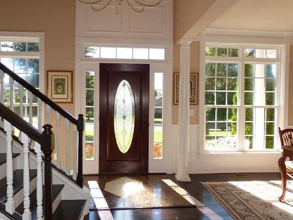 4th image of 106 Brownstone Dr