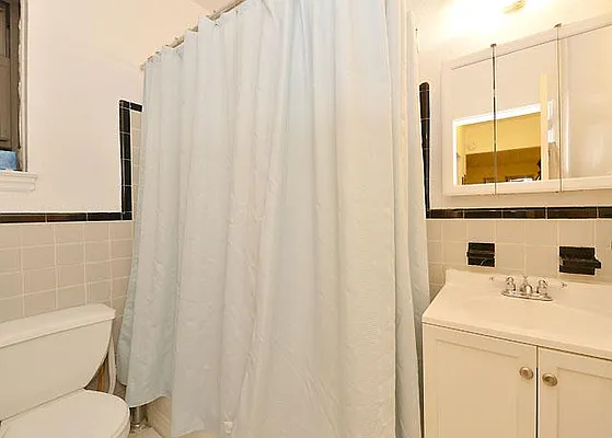 Rented by Modlin Group | media 16