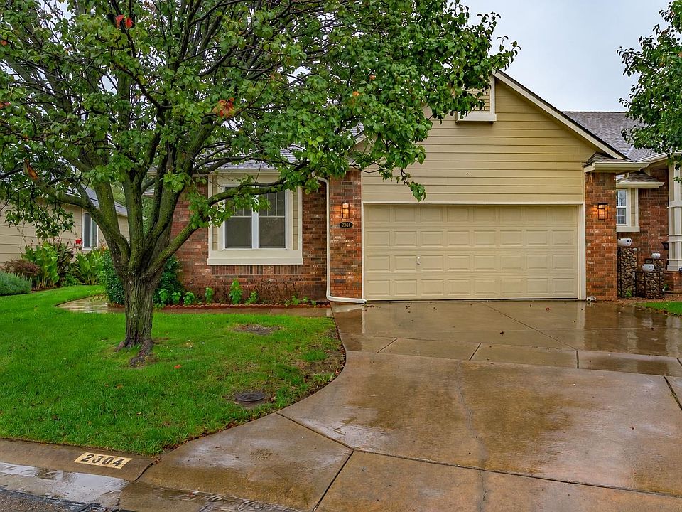 1st image of 2304 N Lakeway Cir