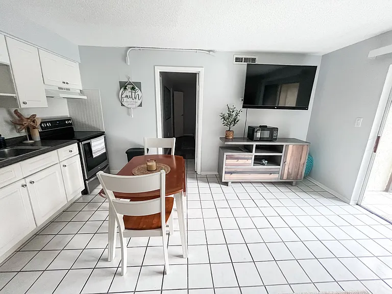 4215 E Bay Dr #1701C — Photo 3