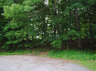 36 Starr Dr, Rhinebeck, NY 12572