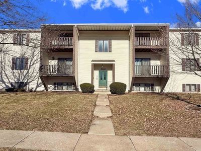 760 E Iowa St APT 2A, Eldridge, IA, 52748