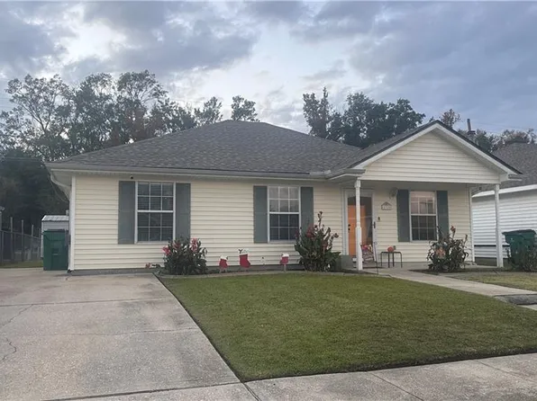 5320 Woodstream Dr, Marrero, LA 70072