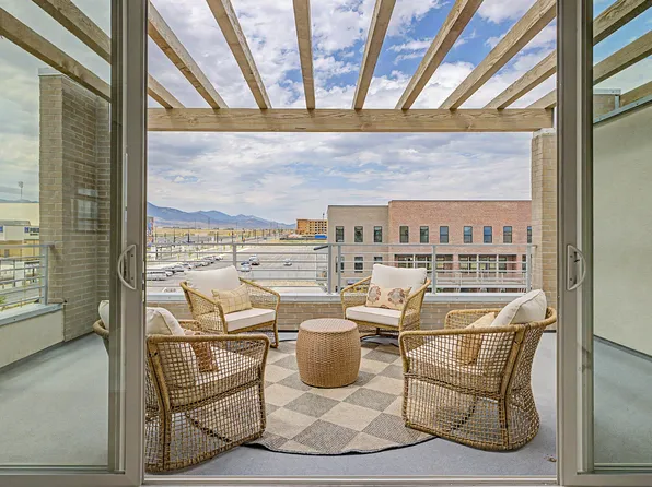 5353 W Center Field Dr S #125, South Jordan, UT 84009