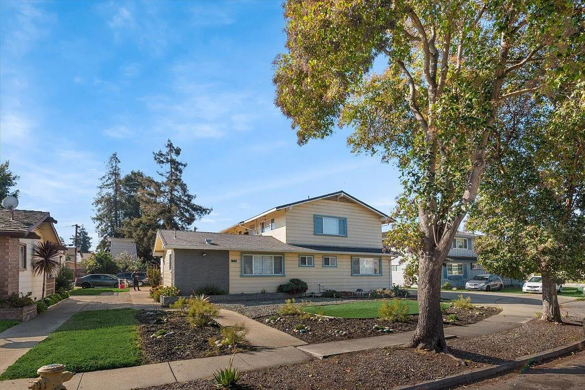 37531 Wilburn Pl photo 1