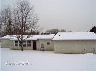 371 Kenneth Dr, Plainwell, MI 49080