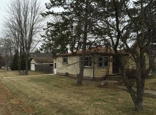 1015 Highland Ave, Wauconda, IL 60084