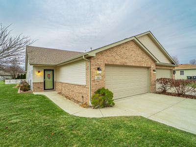 202 Polly Ln, Hobart, IN, 46342