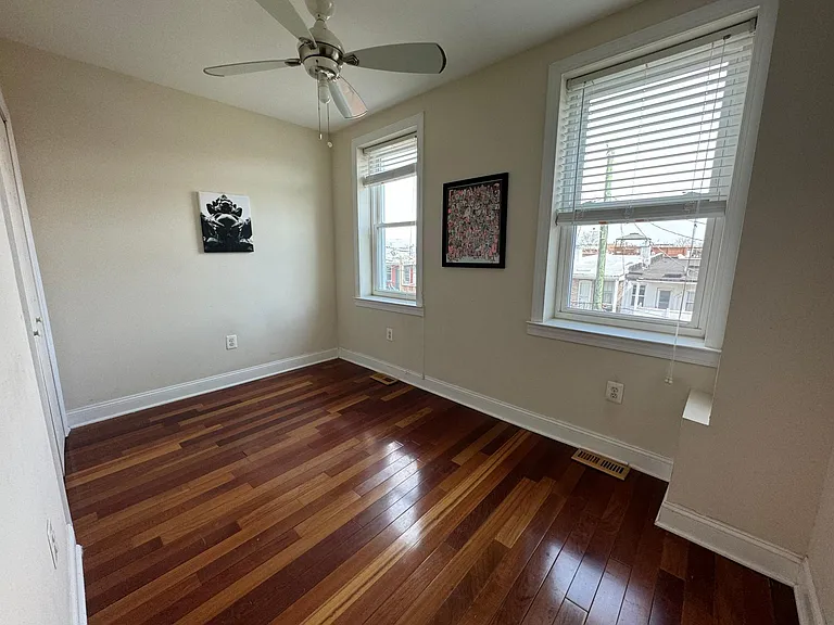 23 S Linwood Ave — Photo 19