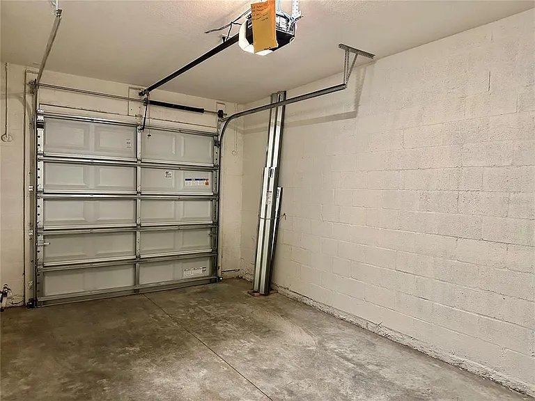 1841 Pleasant Maple Ct — Photo 24