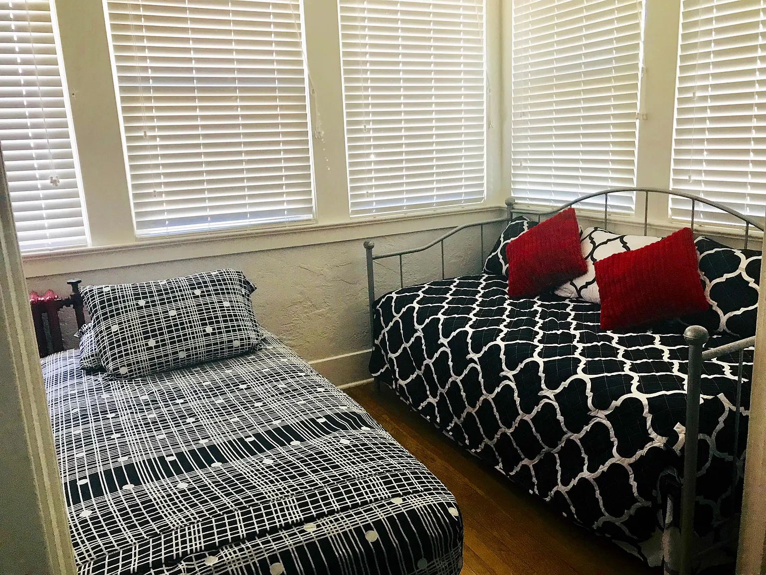 2 bed, 920 sqft, $2,250 — Photo 4