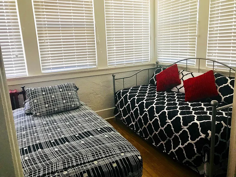 309 N Humphreys St #1 — Photo 4