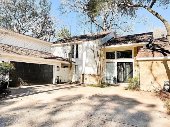6 Cape Chestnut Dr, Spring, TX 77381