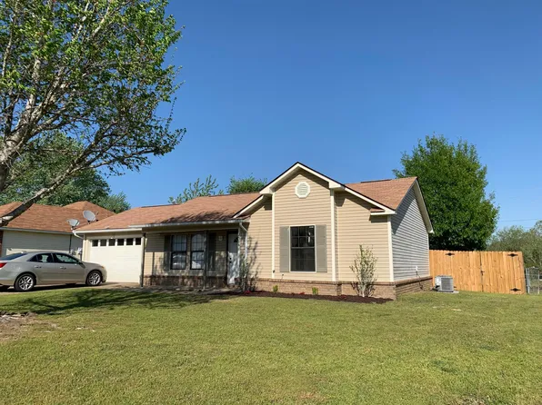 2506 Broken Hill Dr, Van Buren, AR 72956