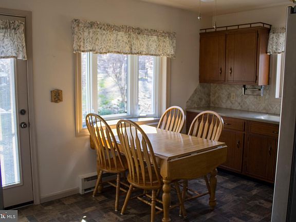 4th image of 474 Bridge Valley Rd
