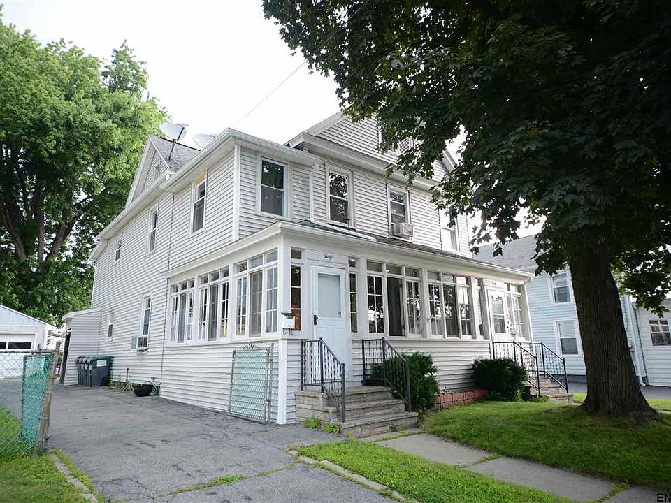 1st image of 40 Mabbett St