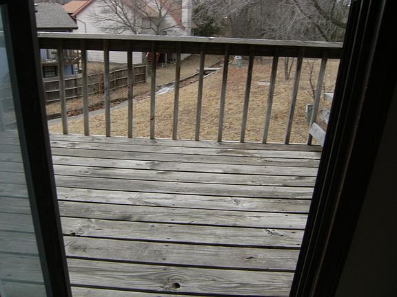 4th image of 10718 Stark Ave